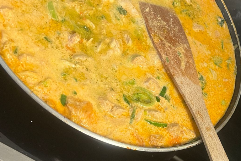 Spätzle-Onepot mit Hähnchen und Gemüse